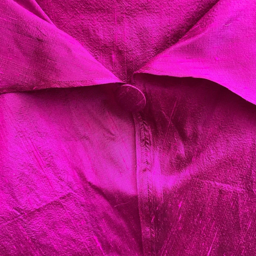CATHAM CONCEPT 100% SILK DRAPE/SHAWL IN FUCHSIA